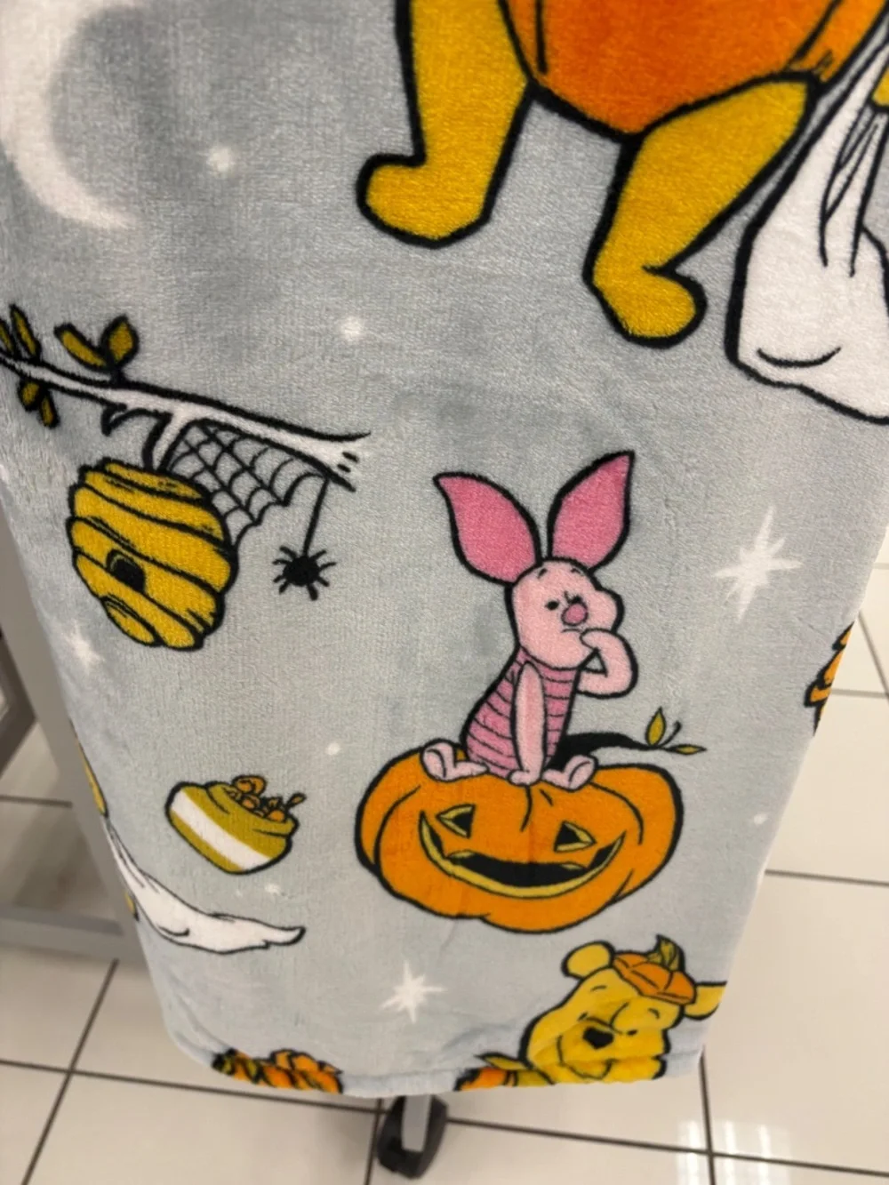 New 2026 disney winnie the pooh halloween plush throw blanket 50x70